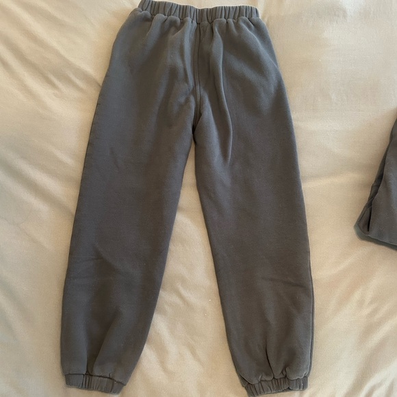 Women’s Sweat Set - Picture 6 of 7